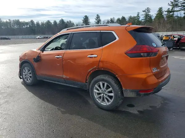5N1AT2MVXJC800300 2018 NISSAN ROGUE - Image 2