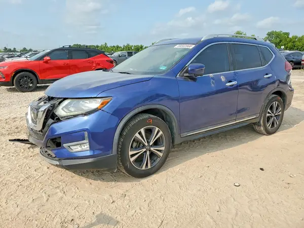 5N1AT2MVXJC800801 2018 NISSAN ROGUE - Image 1