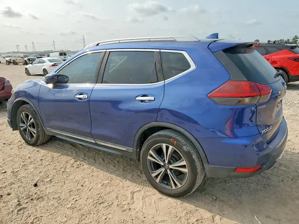 5N1AT2MVXJC800801 2018 NISSAN ROGUE - Image 2