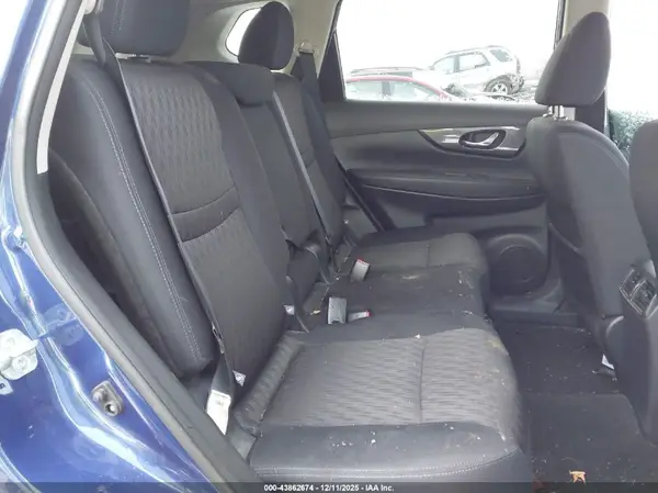 5N1AT2MVXJC801429 2018 NISSAN ROGUE - Image 8