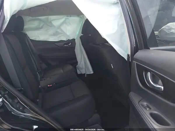 5N1AT2MVXJC805741 2018 NISSAN ROGUE - Image 8