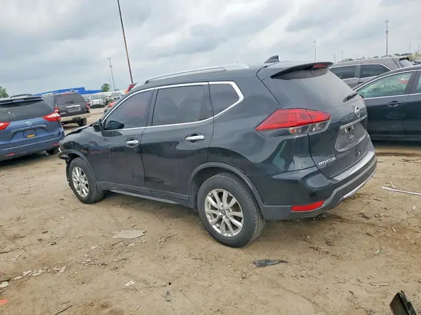 5N1AT2MVXJC808168 2018 NISSAN ROGUE - Image 2