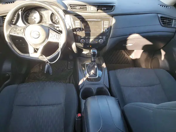 5N1AT2MVXJC809434 2018 NISSAN ROGUE - Image 8
