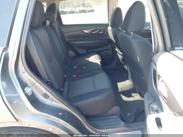 5N1AT2MVXJC810079 2018 NISSAN ROGUE - Image 8
