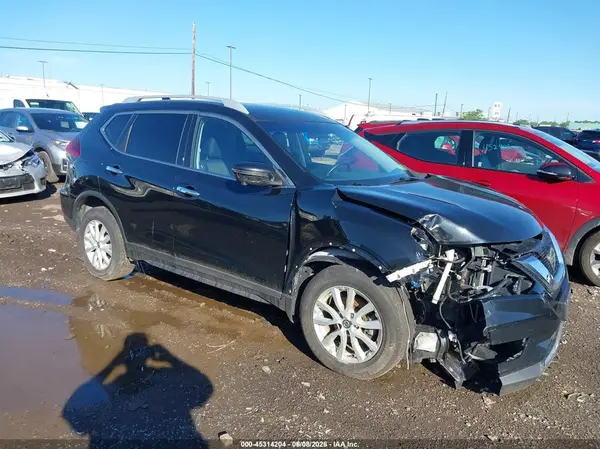5N1AT2MVXJC812169 2018 NISSAN ROGUE - Image 1