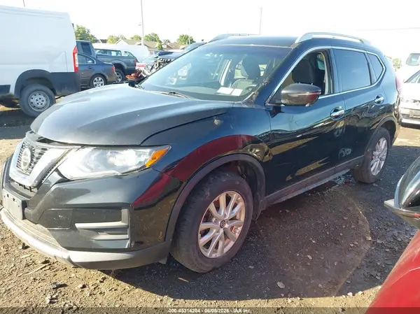 5N1AT2MVXJC812169 2018 NISSAN ROGUE - Image 2