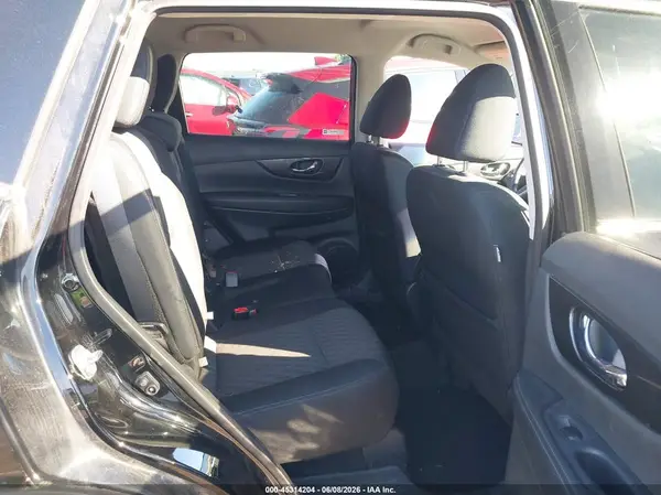 5N1AT2MVXJC812169 2018 NISSAN ROGUE - Image 8