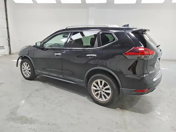 5N1AT2MVXJC814164 2018 NISSAN ROGUE - Image 2