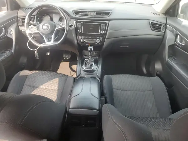 5N1AT2MVXJC820790 2018 NISSAN ROGUE - Image 8