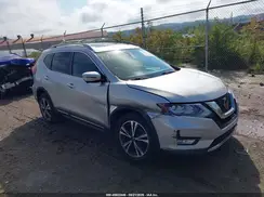 5N1AT2MVXJC821924 2018 NISSAN ROGUE