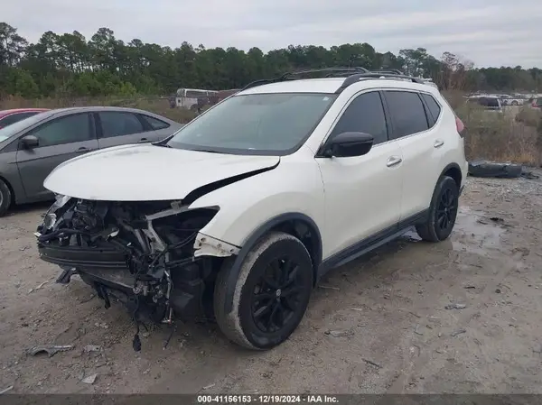 5N1AT2MVXJC827173 2018 NISSAN ROGUE - Image 2