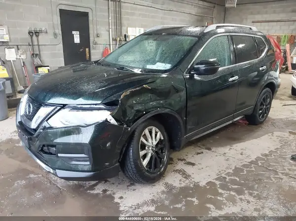 5N1AT2MVXJC827271 2018 NISSAN ROGUE - Image 2