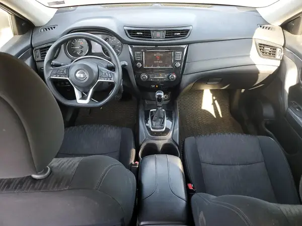 5N1AT2MVXJC827609 2018 NISSAN ROGUE - Image 8