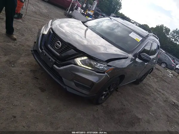 5N1AT2MVXJC827755 2018 NISSAN ROGUE - Image 2