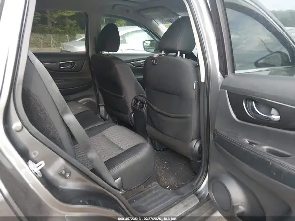 5N1AT2MVXJC827755 2018 NISSAN ROGUE - Image 8