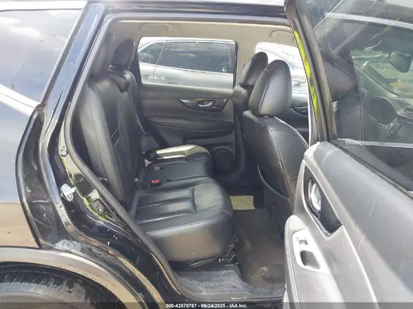 5N1AT2MVXJC827920 2018 NISSAN ROGUE - Image 8