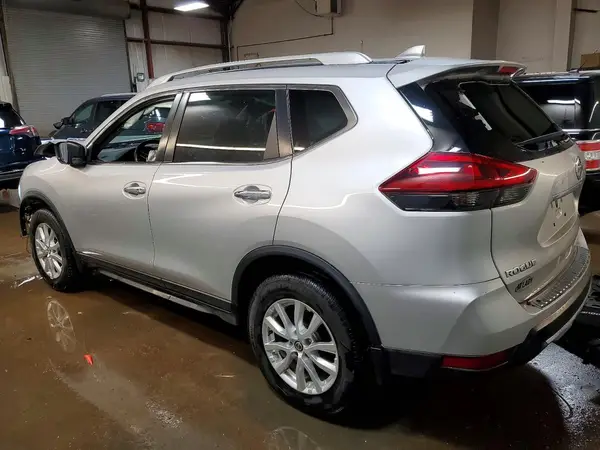 5N1AT2MVXJC834950 2018 NISSAN ROGUE - Image 2