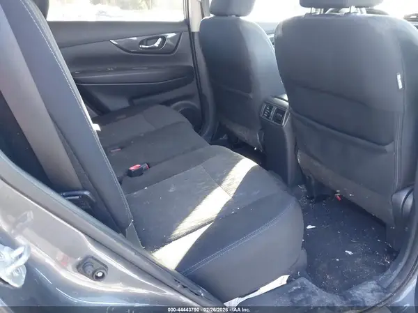 5N1AT2MVXJC839114 2018 NISSAN ROGUE - Image 8