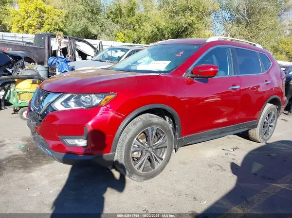 5N1AT2MVXJC839341 2018 NISSAN ROGUE - Image 2