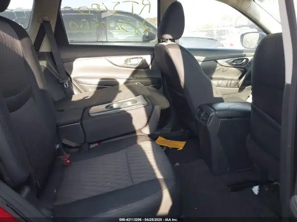 5N1AT2MVXJC840490 2018 NISSAN ROGUE - Image 8