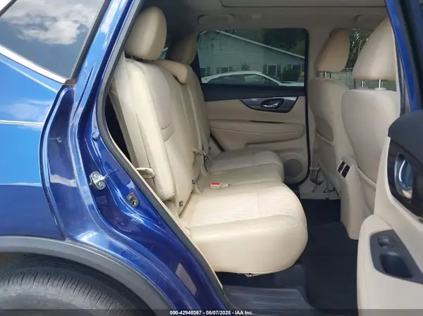 5N1AT2MVXJC841834 2018 NISSAN ROGUE - Image 8