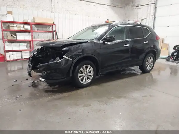 5N1AT2MVXJC842613 2018 NISSAN ROGUE - Image 2