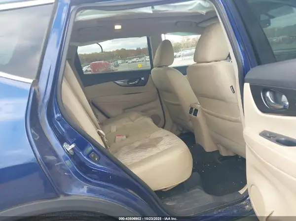 5N1AT2MVXJC842689 2018 NISSAN ROGUE - Image 8
