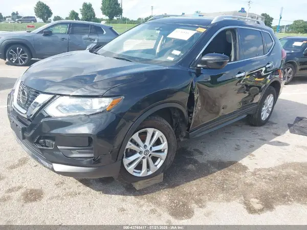 5N1AT2MVXJC847293 2018 NISSAN ROGUE - Image 2