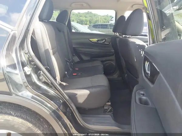 5N1AT2MVXJC847293 2018 NISSAN ROGUE - Image 8