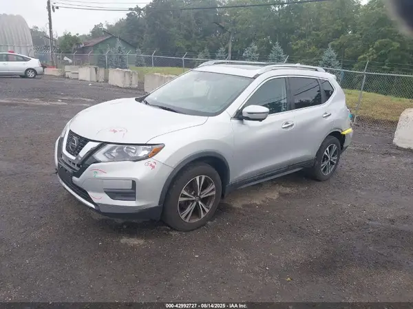 5N1AT2MVXKC703034 2019 NISSAN ROGUE - Image 2