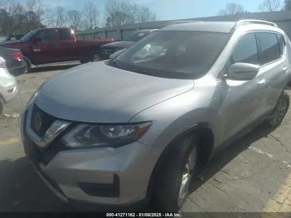 5N1AT2MVXKC704832 2019 NISSAN ROGUE - Image 2