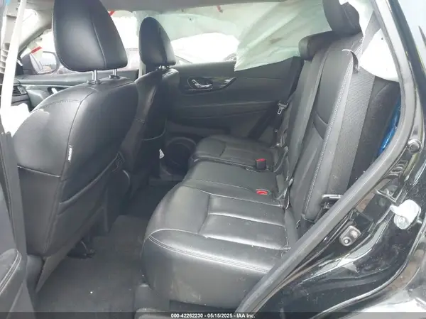 5N1AT2MVXKC713921 2019 NISSAN ROGUE - Image 8