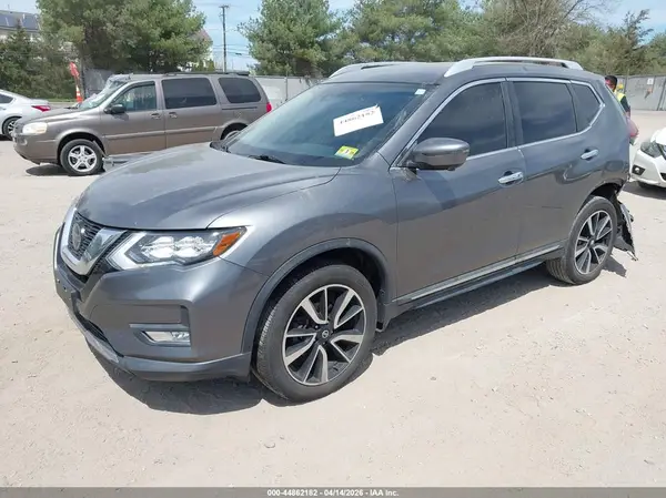 5N1AT2MVXKC714860 2019 NISSAN ROGUE - Image 2
