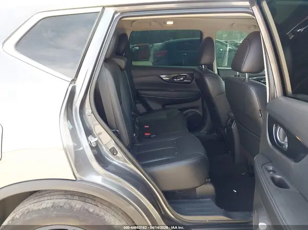5N1AT2MVXKC714860 2019 NISSAN ROGUE - Image 8
