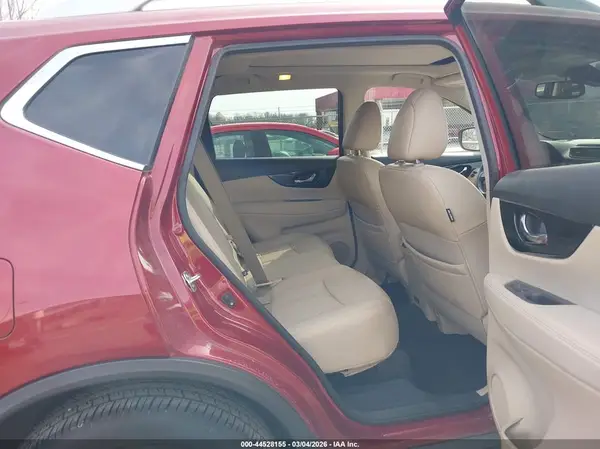 5N1AT2MVXKC717161 2019 NISSAN ROGUE - Image 8