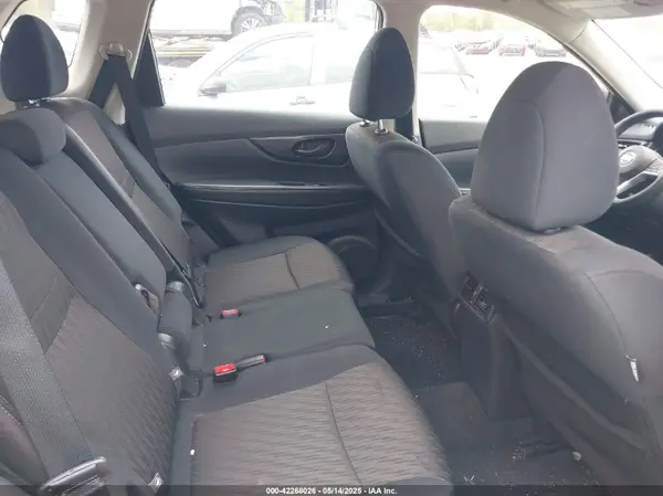 5N1AT2MVXKC717242 2019 NISSAN ROGUE - Image 8