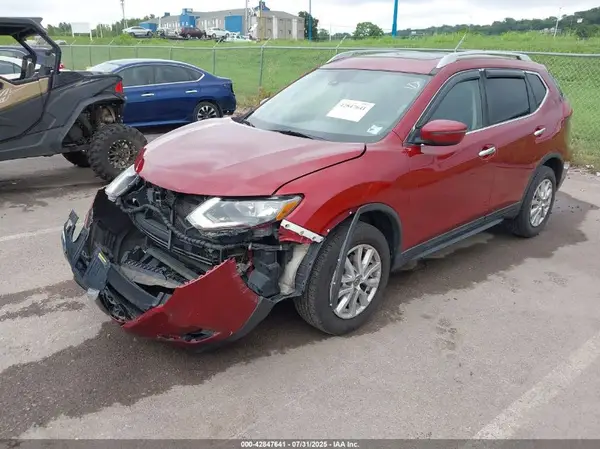 5N1AT2MVXKC718519 2019 NISSAN ROGUE - Image 2