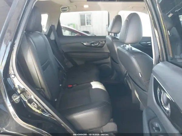 5N1AT2MVXKC730606 2019 NISSAN ROGUE - Image 8