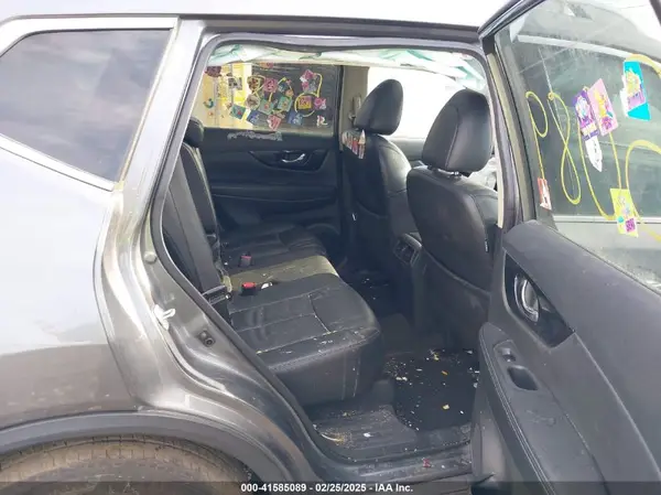 5N1AT2MVXKC733473 2019 NISSAN ROGUE - Image 8