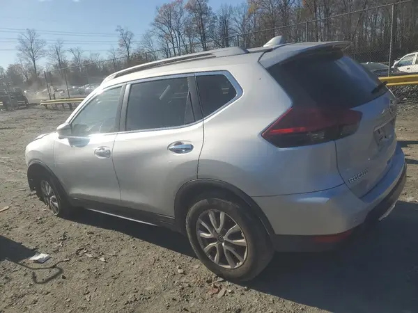 5N1AT2MVXKC733750 2019 NISSAN ROGUE - Image 2