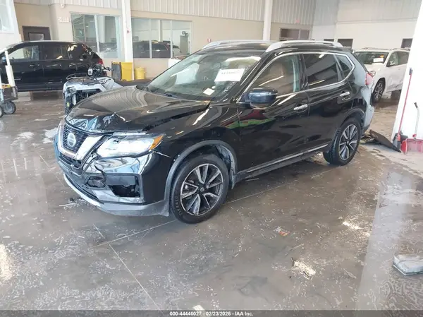 5N1AT2MVXKC740276 2019 NISSAN ROGUE - Image 2