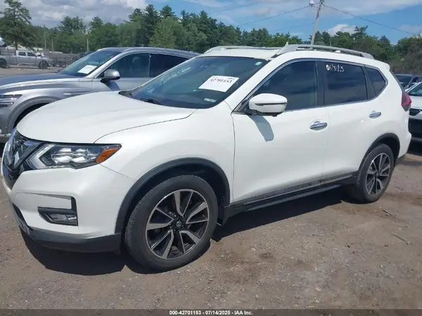 5N1AT2MVXKC744568 2019 NISSAN ROGUE - Image 2