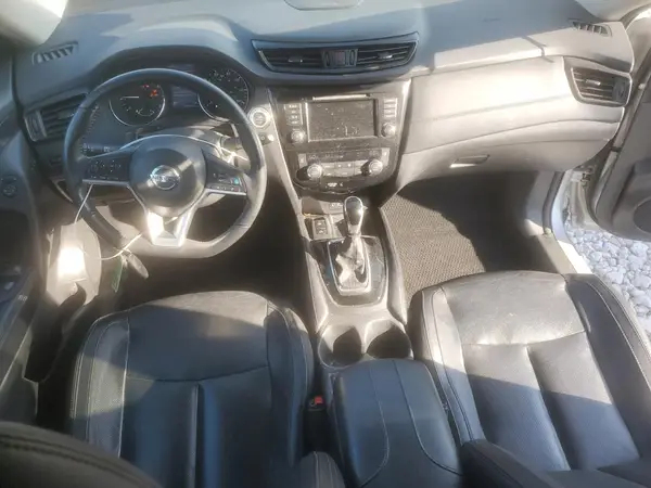 5N1AT2MVXKC744697 2019 NISSAN ROGUE - Image 8