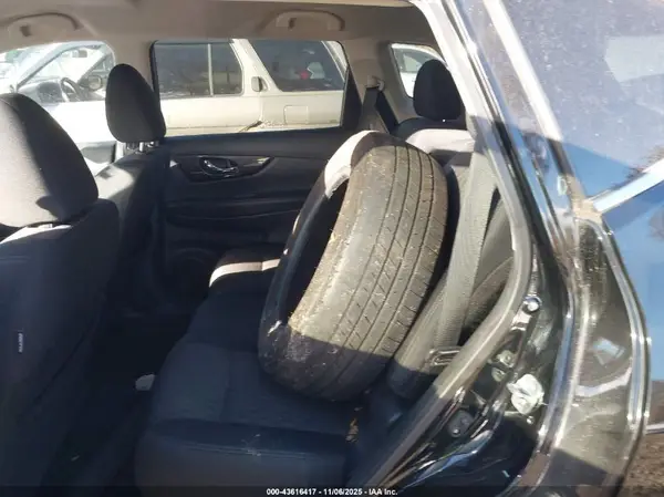 5N1AT2MVXKC770121 2019 NISSAN ROGUE - Image 8
