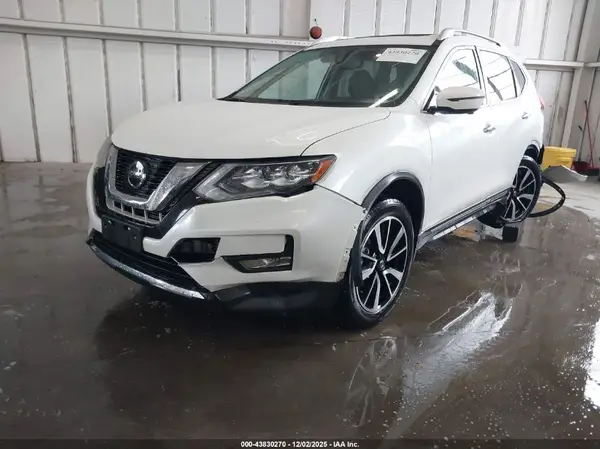 5N1AT2MVXKC798839 2019 NISSAN ROGUE - Image 2