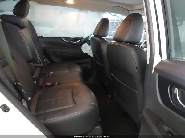 5N1AT2MVXKC798839 2019 NISSAN ROGUE - Image 8