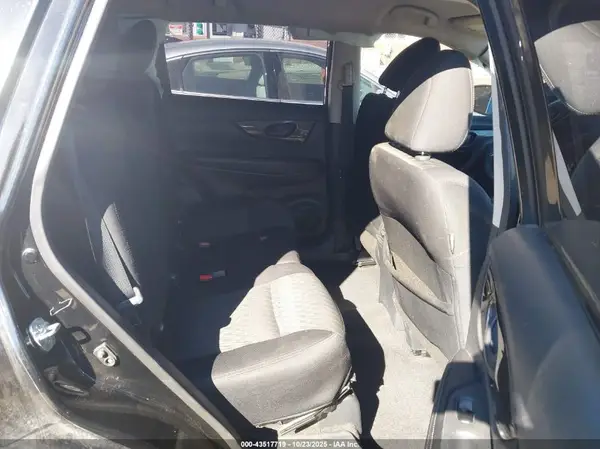 5N1AT2MVXKC799375 2019 NISSAN ROGUE - Image 8