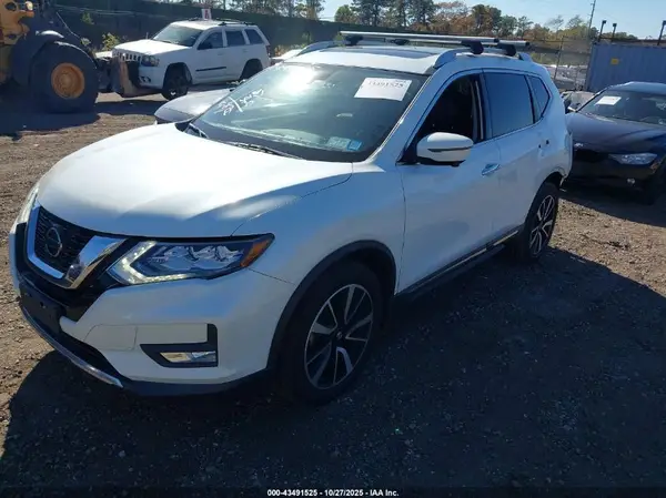 5N1AT2MVXKC804252 2019 NISSAN ROGUE - Image 2