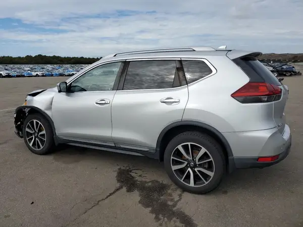 5N1AT2MVXKC810536 2019 NISSAN ROGUE - Image 2