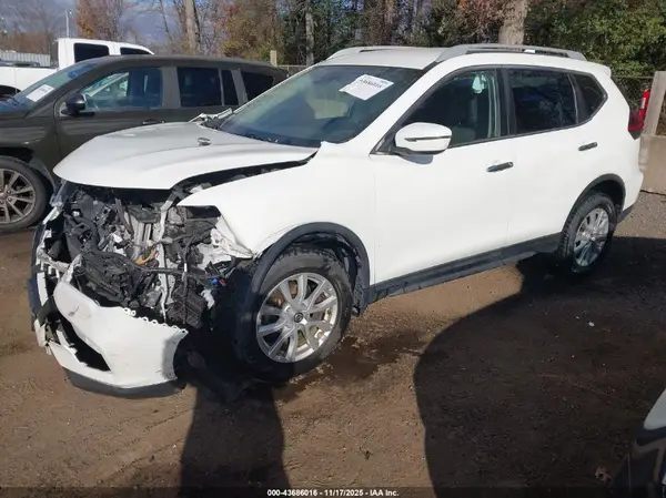 5N1AT2MVXKC811962 2019 NISSAN ROGUE - Image 2